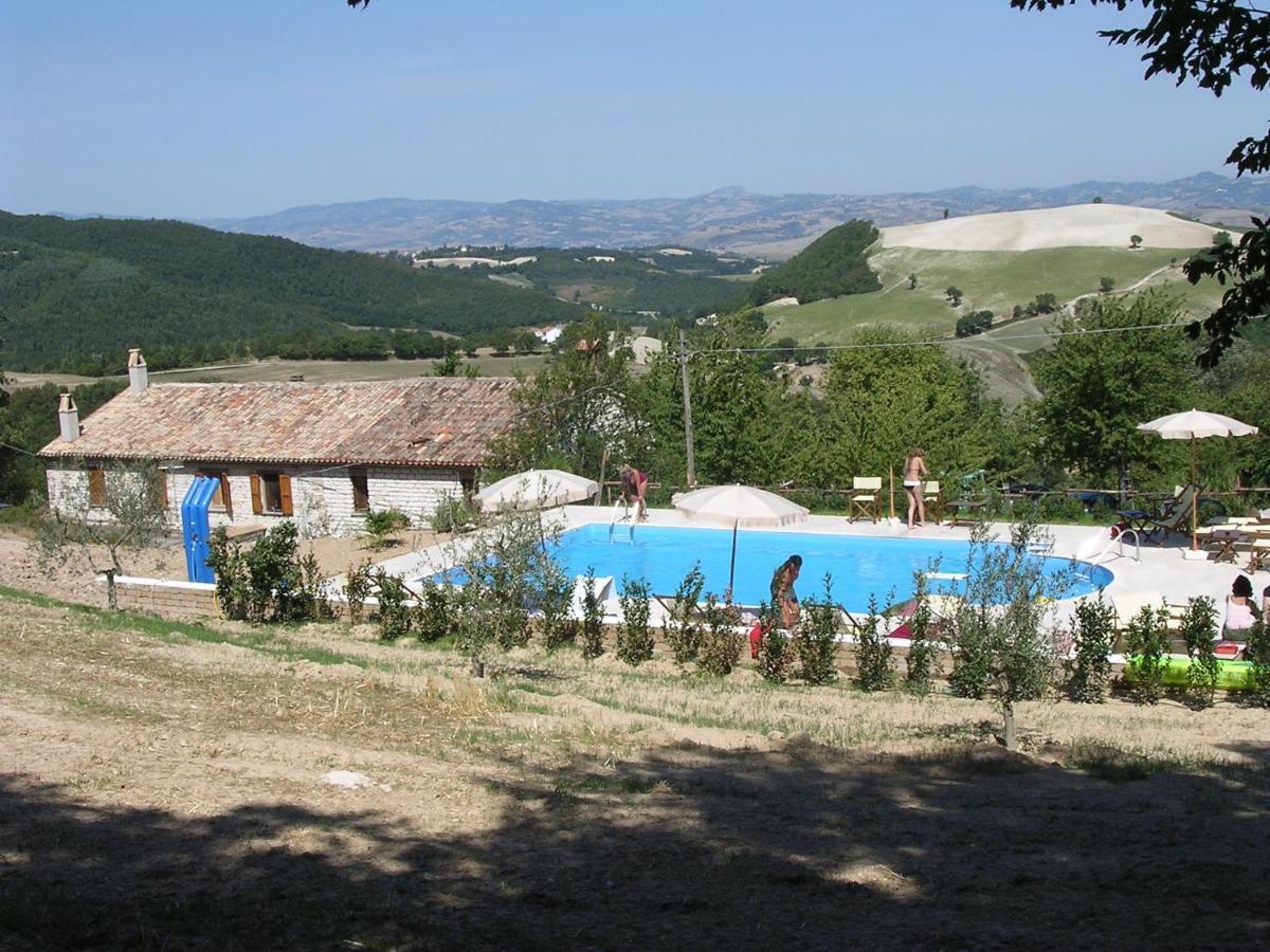 Agriturismo Girolomoni - Locanda Isola del Piano المظهر الخارجي الصورة