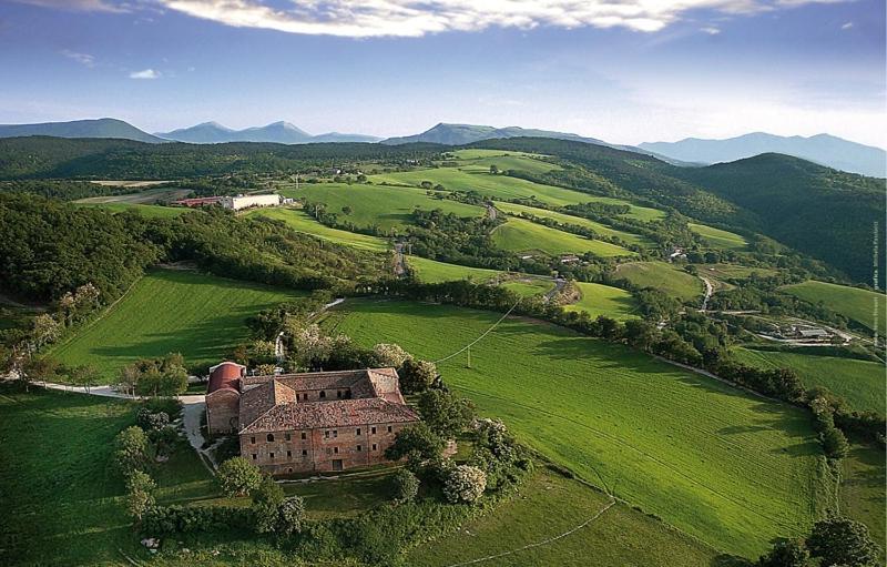 Agriturismo Girolomoni - Locanda Isola del Piano المظهر الخارجي الصورة