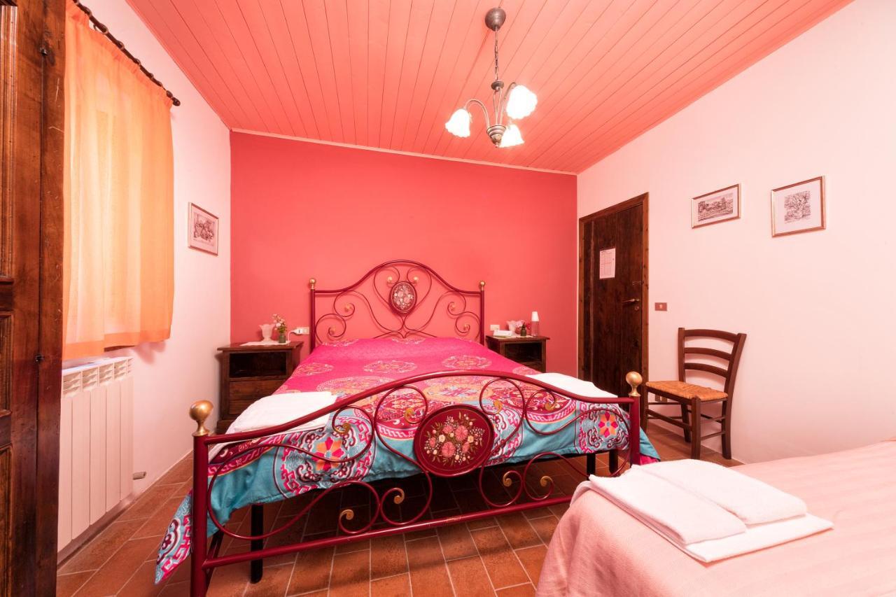 Agriturismo Girolomoni - Locanda Isola del Piano المظهر الخارجي الصورة