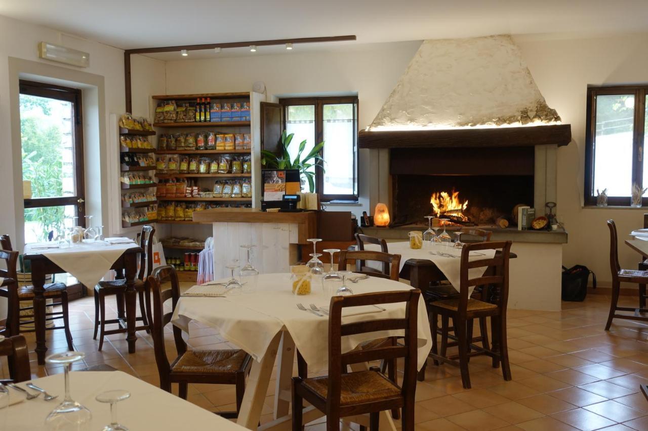 Agriturismo Girolomoni - Locanda Isola del Piano المظهر الخارجي الصورة